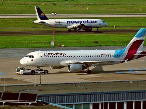 flughafen duesseldorf flugzeuge