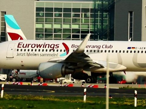 flughafen duesseldorf fluzeugsta